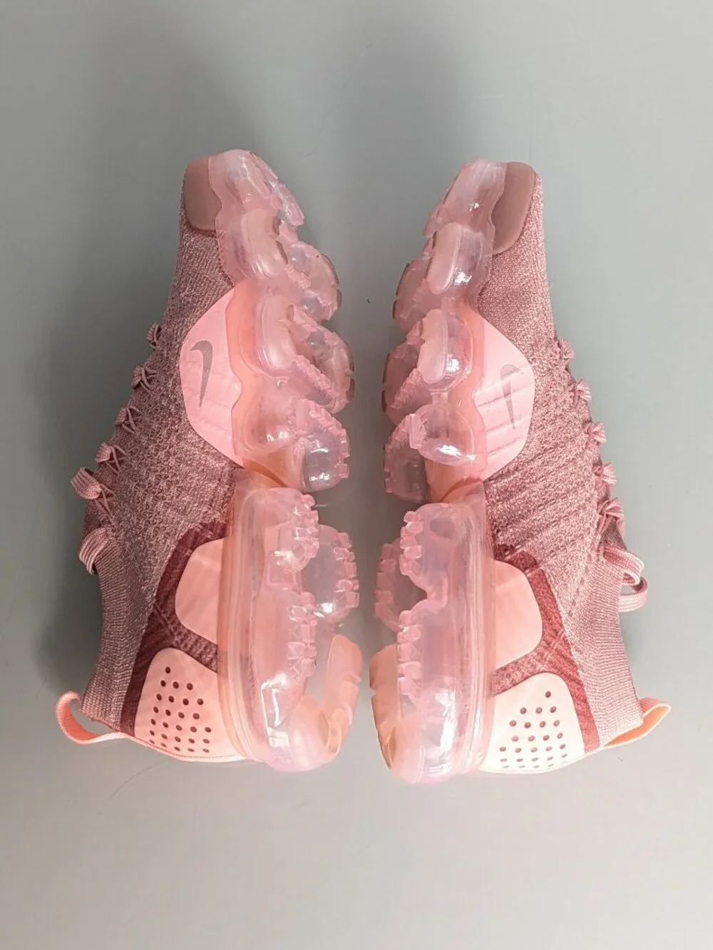 Nike Air VaporMax Flyknit 2 Rose Gold Pink Sneakers – Women’s Size 7.5 Lace Up